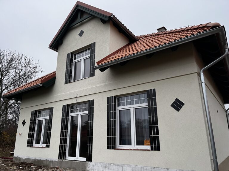 Výstavba rodinného domu – Třebívlice (dokončovací práce a fasáda)